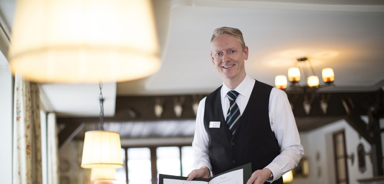 Frank Fischer is the restaurant manager at the Hotel Jagdhaus Wiese and will be happy to advise you on the right choice of wine to accompany your meal.