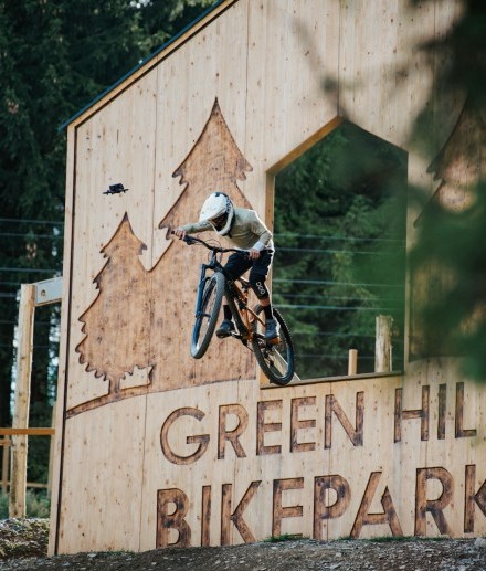 Der Green Hill Bikepark im Schmallenberger Sauerland ist ein Highlight für Mountainbiker
