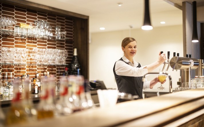The bar at the Hotel Jagdhaus Wiese in the Sauerland is also popular with local guests from Schmallenberg.