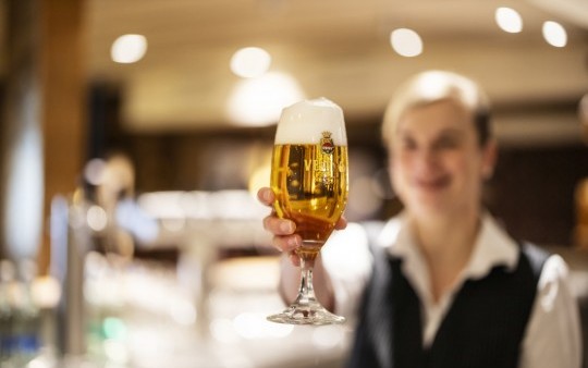 Fresh Veltins from the Sauerland region is tapped at the bar and in the restaurant at the Hotel Jagdhaus Wiese.