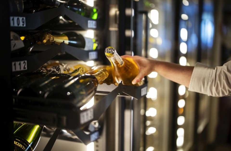 Der Weinkeller im Hotel Jagdhaus Wiese im Sauerland bietet eine große Weinauswahl aus Deutschland und Europa