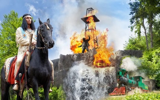 Die Karl May Festspiele in Elspe im Sauerland sind vom Hotel aus in 30 Minuten erreichbar und ein Highlight für Familien