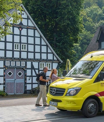 Der Wanderbus bringt Sie als Gast im Hotel Jagdhaus Wiese kostenfrei an zahlreiche Wanderziele im Schmallenberger Sauerland
