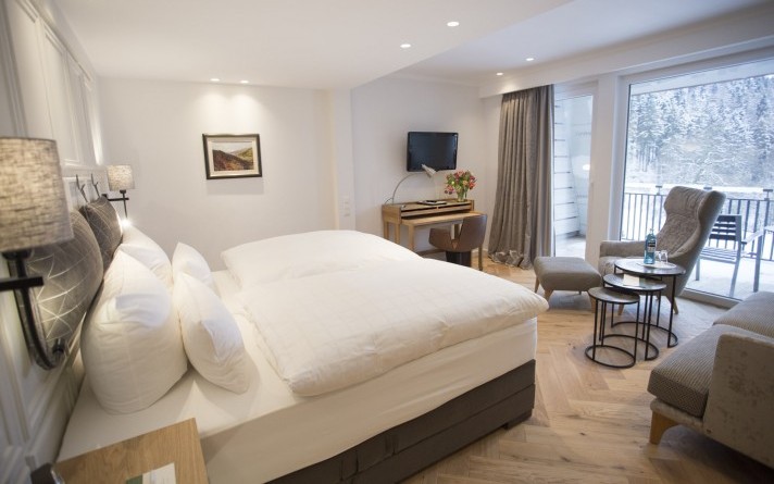 The panoramic loggia is a highlight of the Exclusive double rooms at the Hotel Jagdhaus Wiese in the Sauerland region