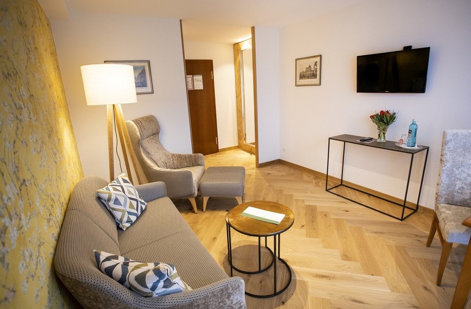 Wohnraum der Gartensuite Exclusiv im Hotel Jagdhaus Wiese im Sauerland