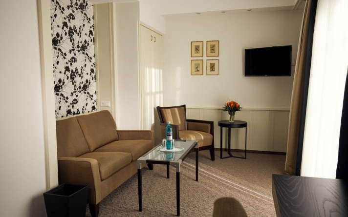 The living rooms in the Classic Suite category have different designs and layouts